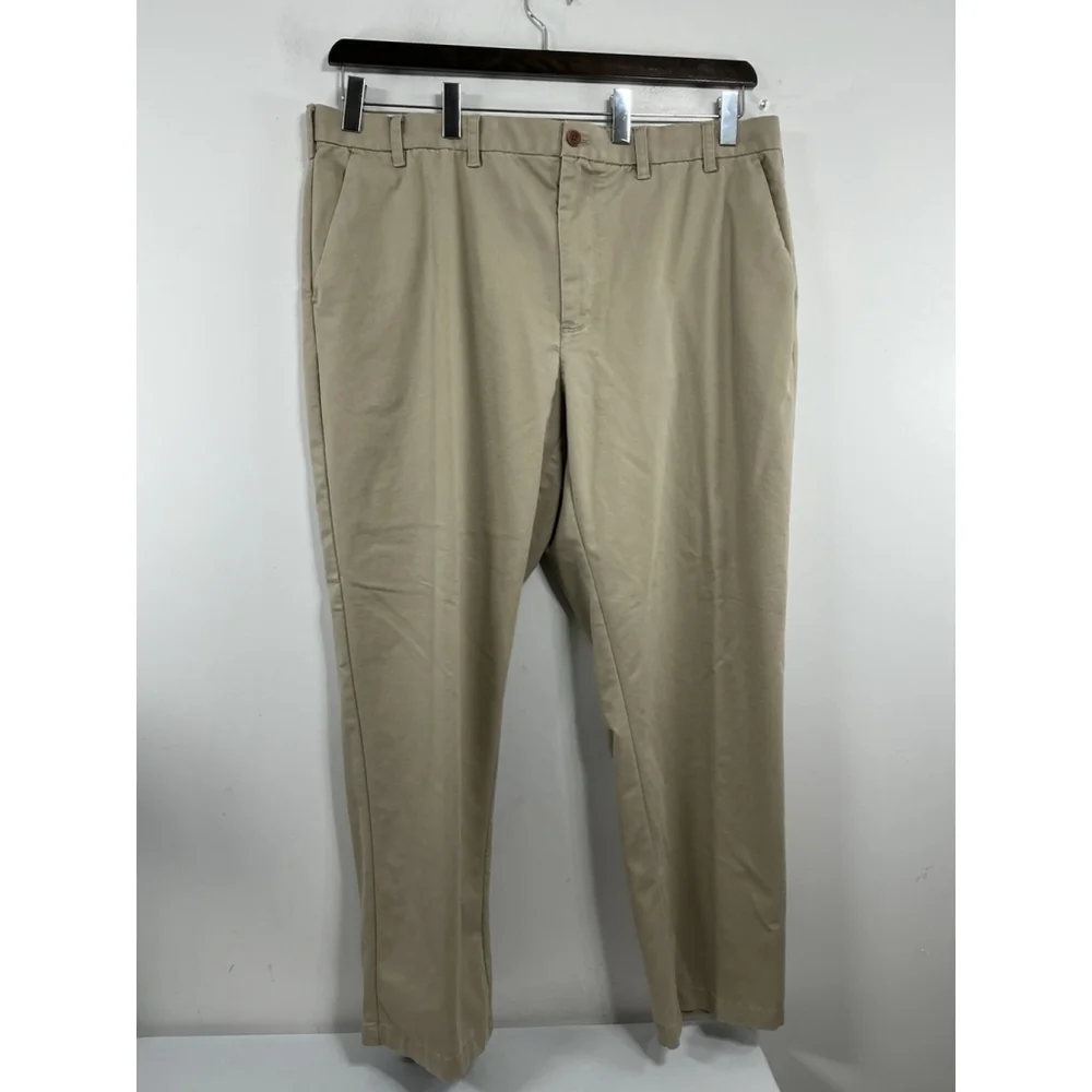 Mens Excellent Condition Izod Khaki Career Pants 48x32 Stretch Waist